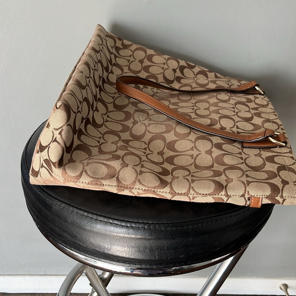 Coach Bag - Picture 7 of 7